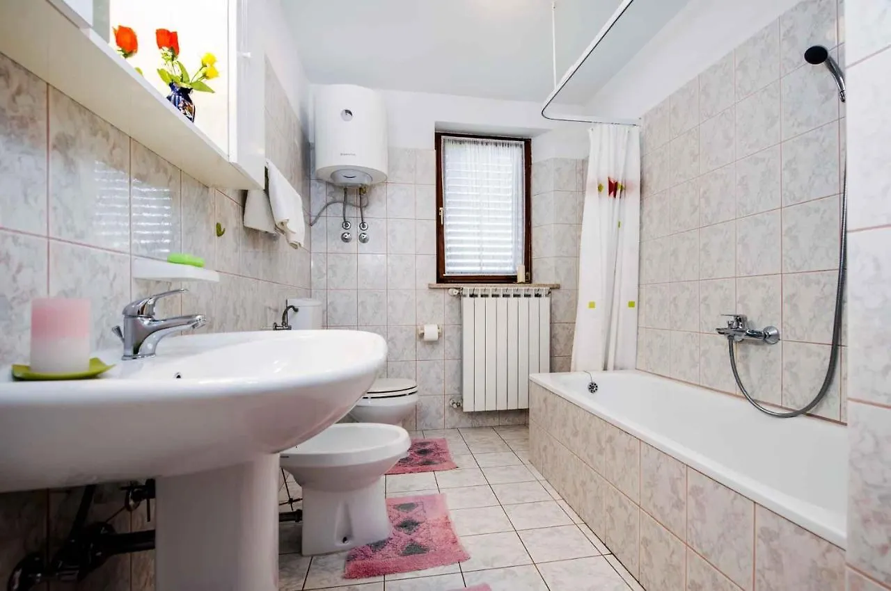 Apartment In Rovinj With Two-Bedrooms 5