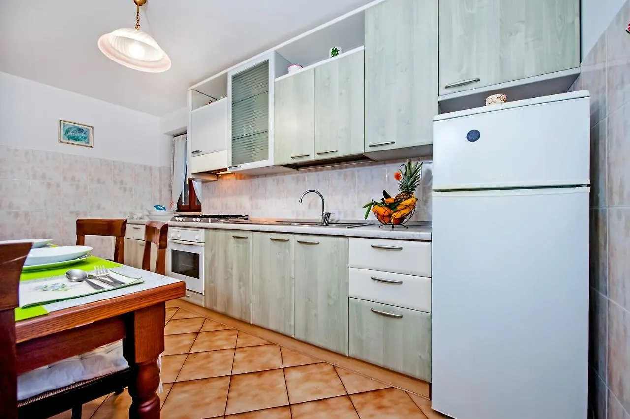 Apartment In Rovinj With Two-Bedrooms 5
